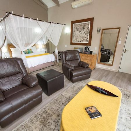 Twiga Travel Villa Hoedspruit Exterior photo